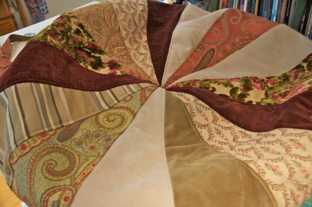 Piecedgoods Pouf 3 Honey Bun Pouf