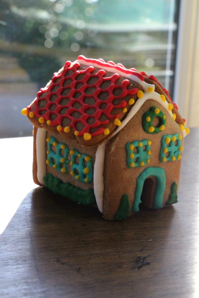 piecedgoods Gingerbread House 